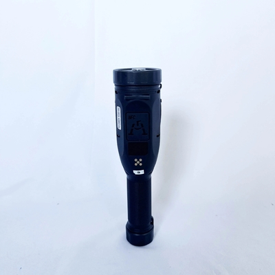 Vidéo MP4 1080P Enregistreurs vidéo de police DVR Caméra corporelle avec lampe de poche LED