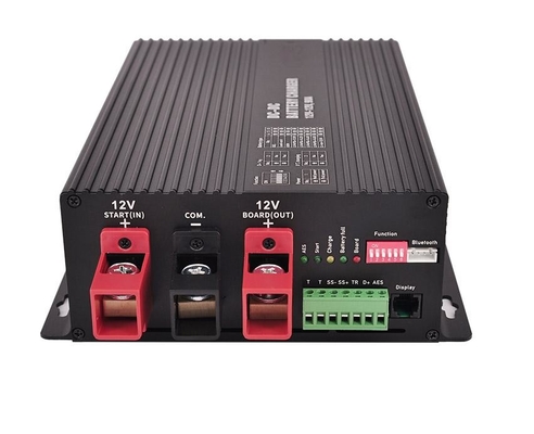 CE/FCC/ROHS Approuvé 12V 90A chargeur de batterie solaire MPPT étanche à l'eau pour système à double batterie