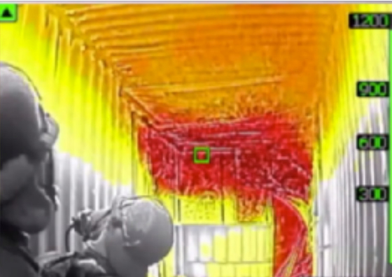 Caméra de sécurité de casque de sauvetage et de sauvetage technique avec capteur d'imagerie thermique