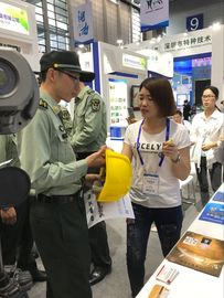 Caméra montée par tête de la sécurité HD, casque de 4G Wifi avec in camera 289*233*150 construit millimètre