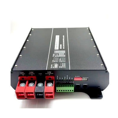 Chargeur de batterie CC assurant une charge sûre pour les batteries LiFePo4 avec BMS intégré, évitant l'exposition à la chaleur et à l'humidité