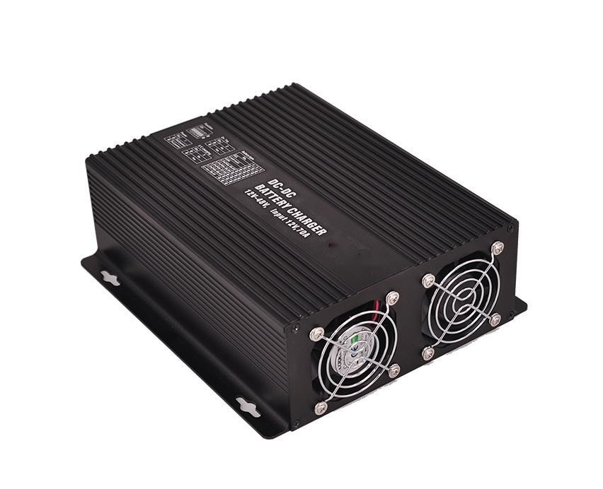 15.4A courant continu de sortie maximal Chargeur de batterie MPPT solaire Accessoires Moniteur MT-2 Capteur de température RTS Module Bluetooth